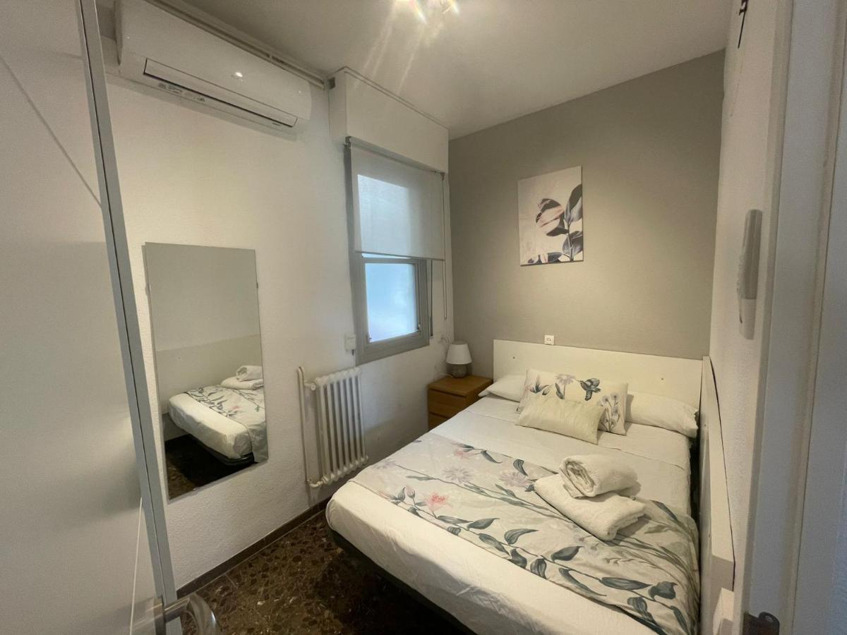 Family-Friendly Home In Central Barcelona 4Bdr Екстериор снимка