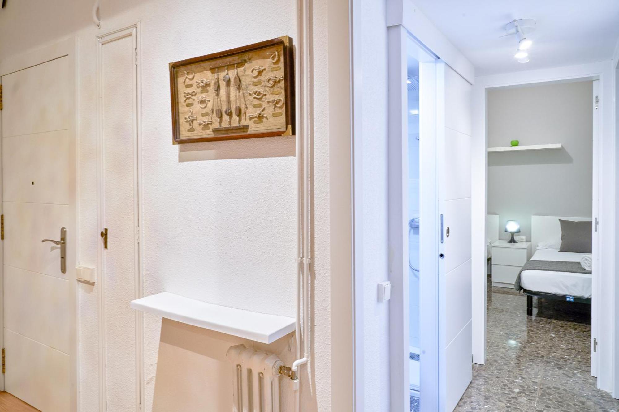 Family-Friendly Home In Central Barcelona 4Bdr Екстериор снимка