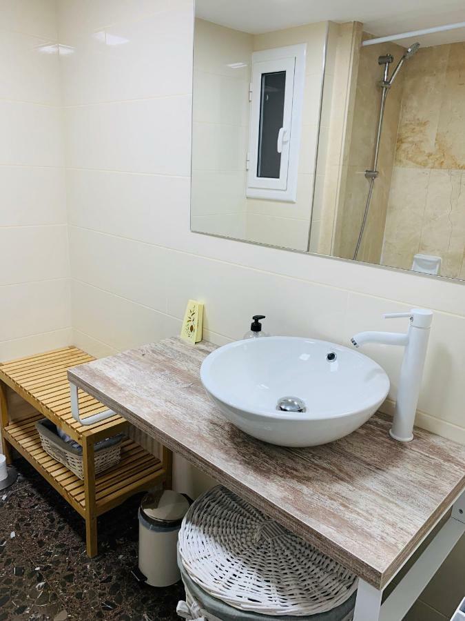 Family-Friendly Home In Central Barcelona 4Bdr Екстериор снимка